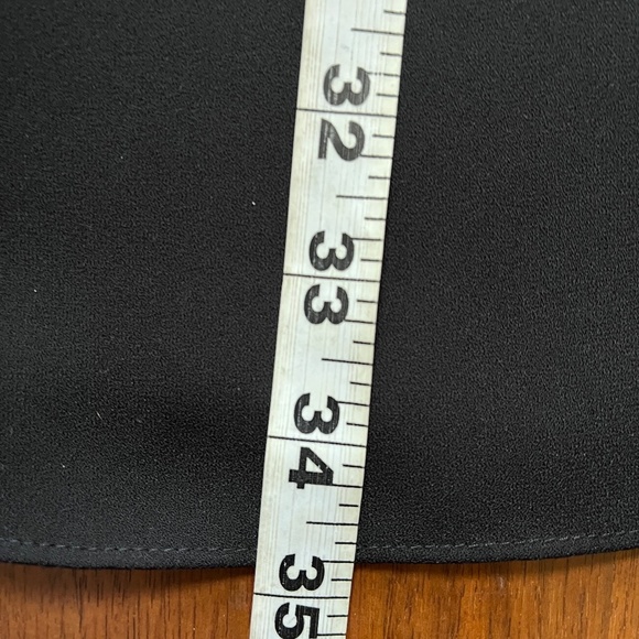 Gianni Bini HOLIDAY Dress Womens Size XS Black COCKTAIL Dress Gold Accent Flowy - Picture 10 of 10